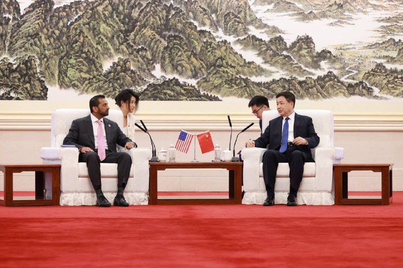 美国联邦调查局局长：再次来到北京，继续推进特朗普政府领导下的卓越工作，切断芬太尼前体化学品流通渠道，扩大我们在打击诈骗园区、打击对儿童的暴力犯罪，以及推进已见成效的罪犯追逃专案组工作方面的联合行动