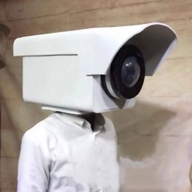 老大哥在看着你.Jpg感谢家人们投稿！