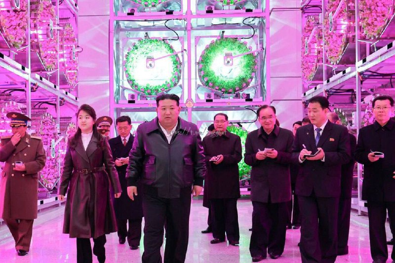 #金正恩 为 女儿 打造接班人形象 #图片#金正恩 为 女儿 打造接班人形象 #图片