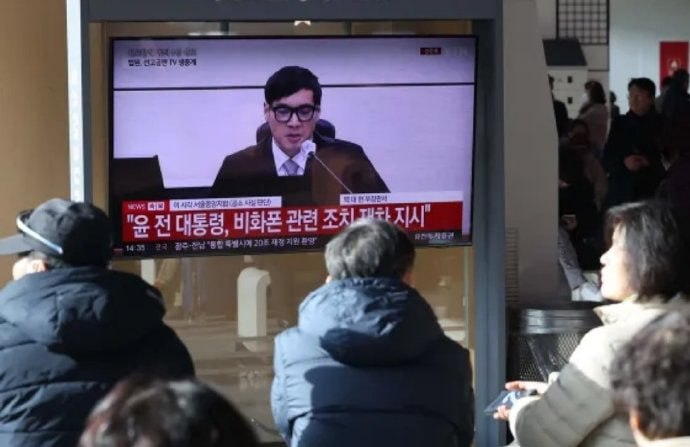 韩国法院判处尹锡悦5年有期徒刑据韩国多家媒体报道，韩国前总统尹锡悦涉嫌妨碍逮捕案一审于当地时间1月16日14时宣判