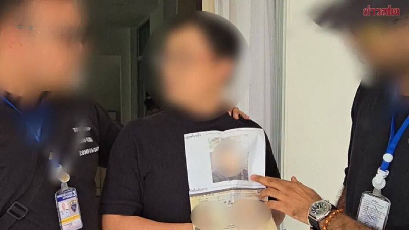 1.28亿美元骗局终结 中国段老板在泰落网 虚设BHE平台收割2万人#泰国新闻：2026年2月19日，泰国移民局警方通报了一起重磅跨境捕鱼行动：潜逃海外的中国籍“币圈”巨骗段某（绰号“段老板”）在北榄府邦披县的一处豪华住宅内被成功抓获