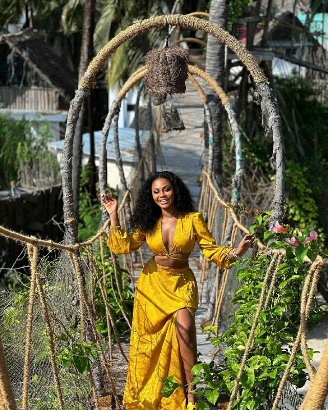 科特迪瓦ins网红 Marie Paule Adje#非洲 #网红 #黑妹by 匿名投稿科特迪瓦ins网红 Marie Paule Adje#非洲 #网红 #黑妹by 匿名投稿