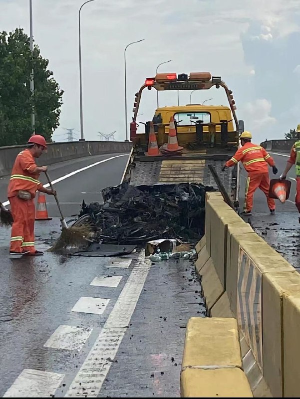 人民网报道 #正能量！人民网报道 #正能量！