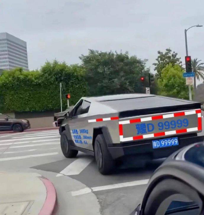 气质一下就上来了～ #特斯拉by 匿名投稿气质一下就上来了～ #特斯拉by 匿名投稿