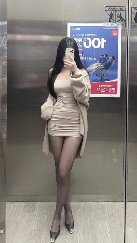 #黑丝 #美女 电梯 自拍 🤳#黑丝 #美女 电梯 自拍 🤳