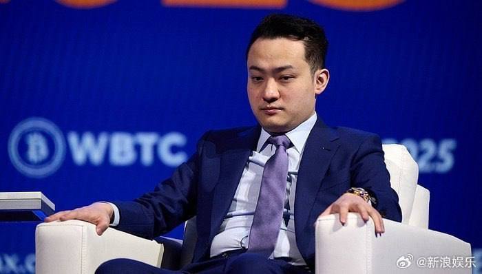 几个月前关于景甜与某位富豪代孕的传闻，当时据说她向这位富豪索要上亿元，引发了一场纠纷
