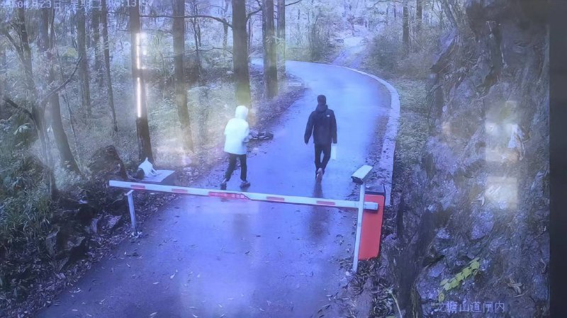 #杭州 #失联 女子的老公着急的呀，旁边的酒店找了吗？by 匿名投稿#杭州 #失联 女子的老公着急的呀，旁边的酒店找了吗？by 匿名投稿