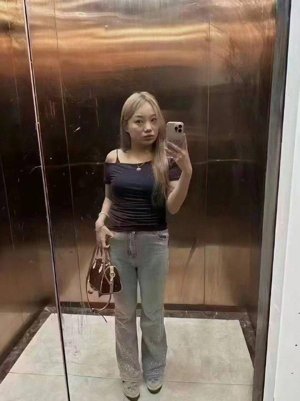 #反差 #美女 自拍 偷偷发给你#反差 #美女 自拍 偷偷发给你