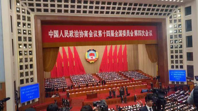 政府工作报告的边际变化一、核心经济发展预期目标变化GDP下调：从5%左右下调至4.5%-5.0%