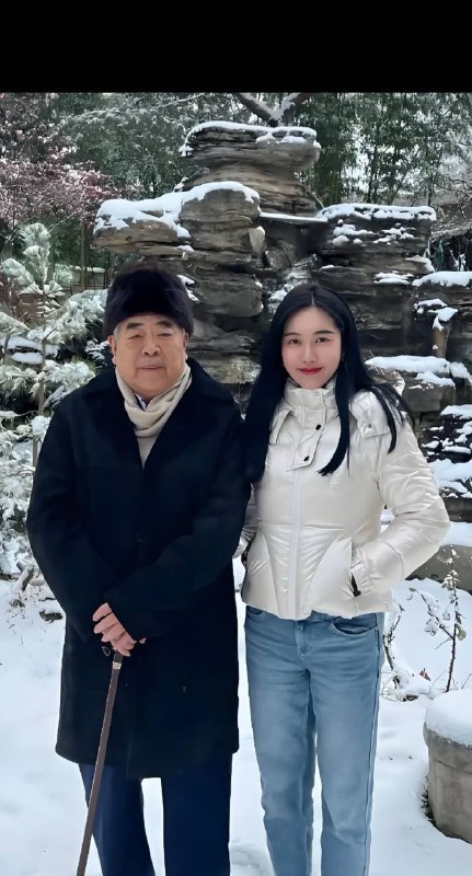 书画 大家 范曾 ，小50岁娇妻被传 #出轨 并伙同多名情夫挪走范曾的全部 书画 作品以及藏品，价值高达数十亿