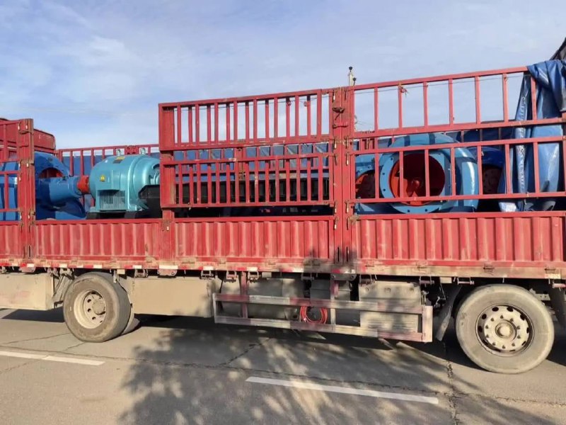 7月9日 #华容团洲 另一侧抽水，抢险款用不完，根本花不完！领导为了钱这些人敢想敢做！先放水再抽，这经济不就盘活了吗by 匿名投稿7月9日 #华容团洲 另一侧抽水，抢险款用不完，根本花不完！领导为了钱这些人敢想敢做！先放水再抽，这经济不就盘活了吗by 匿名投稿