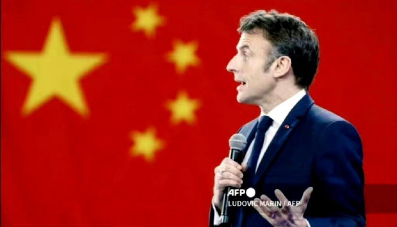 洋装虽然穿在身，身在红旗下，如沐春风里 #马克龙