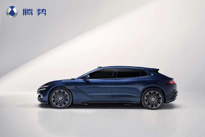 腾势 Z9GT 海外爆款午夜蓝全球色即将登陆国内，全球同源设计