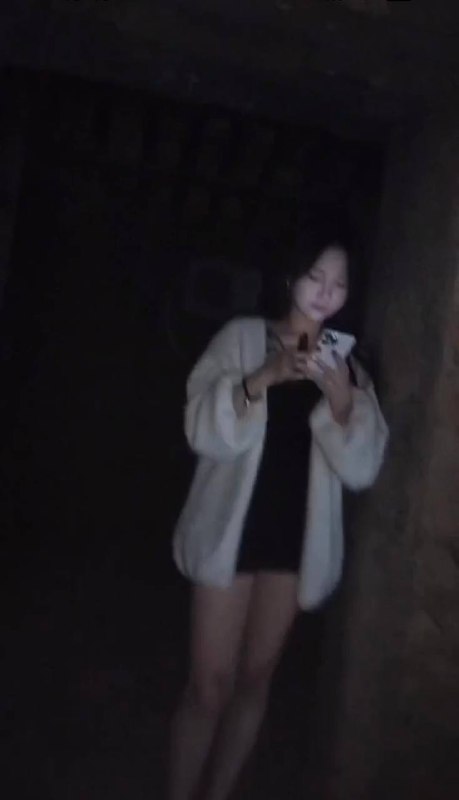 10分钟 200 （好像也够用了 😑 #鸡 #美女 #站街女10分钟 200 （好像也够用了 😑 #鸡 #美女 #站街女