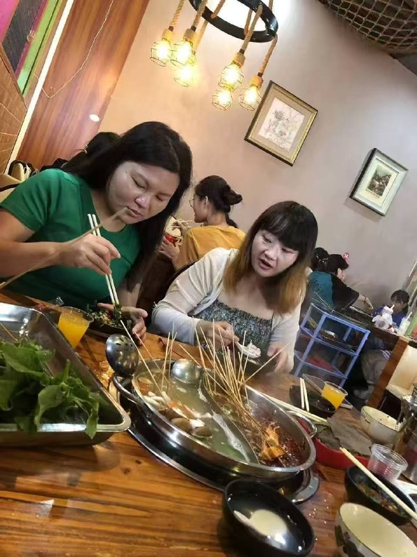 这照骗确实有点过分了#见网友 #货不对板感谢家人们投稿！这照骗确实有点过分了#见网友 #货不对板感谢家人们投稿！