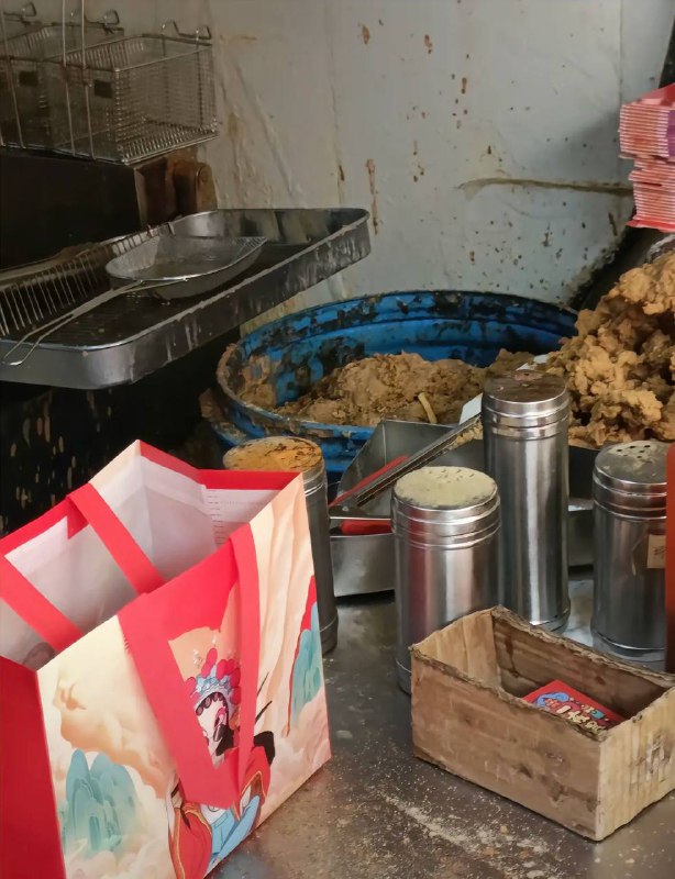 美食探店 #舌尖上的美食  #外卖 🥡by 匿名投稿美食探店 #舌尖上的美食  #外卖 🥡by 匿名投稿