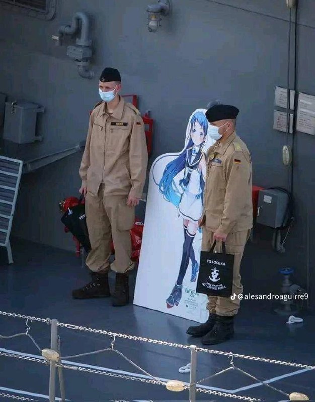 和爱豆 #合影😍by 匿名投稿和爱豆 #合影😍by 匿名投稿