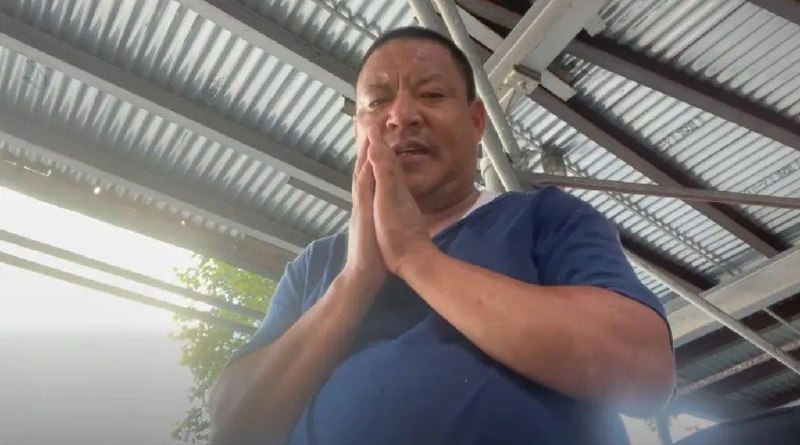在联合国总部附近自焚身亡的藏族男子叫洛布嘎·让增美国警方表示，该男子被送往贝尔维尤医院后被宣告死亡，并补充称调查正在进行中