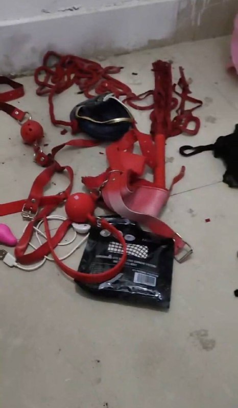 #吃瓜🍉 女大学生 电动玩具！#宿舍 还是鸡窝 🐔by 匿名投稿#吃瓜🍉 女大学生 电动玩具！#宿舍 还是鸡窝 🐔by 匿名投稿