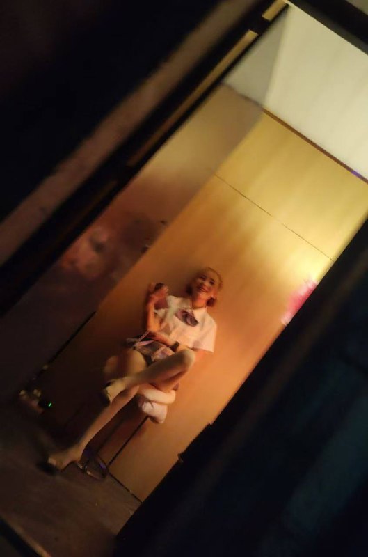 #站街女 这是哪里啊？质量不错，在线等，急！ #美女 #鸡 🐔群里兄弟认出来了，说是长沙的玉兰路那边#长沙 #卖淫感谢家人们投稿！#站街女 这是哪里啊？质量不错，在线等，急！ #美女 #鸡 🐔群里兄弟认出来了，说是长沙的玉兰路那边#长沙 #卖淫感谢家人们投稿！