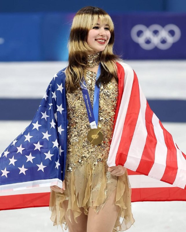 米兰冬奥会花样滑冰团体金牌以及单人金牌——刘美贤刘美贤也是美国花滑史上首位“金牌大满贯女单选手”
