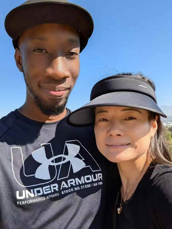 爱 生活 爱 哈尼 #黑人 #合影爱 生活 爱 哈尼 #黑人 #合影