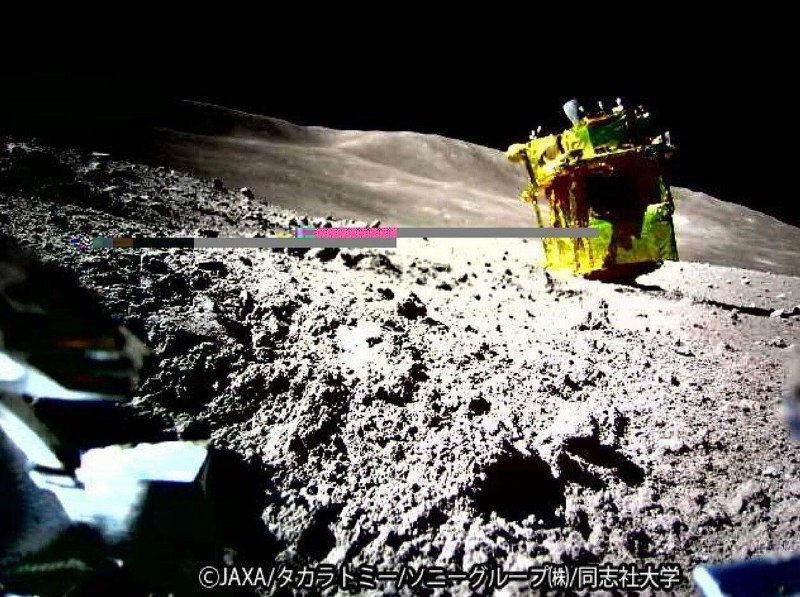 日本超小型变形机器人在月面自主工作108分钟日本宇宙航空研究开发机构（JAXA）与多美公司（TAKARA TOMY）等组成的研究团队18日宣布，在美国科学杂志《Science Robotics》上发表了与小型探测器“SLIM”一同于2024年1月登陆月球表面的超小型变形机器人“SORA-Q”的运用成果