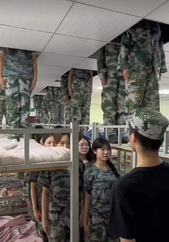 #军训 智障🤡by 匿名投稿#军训 智障🤡by 匿名投稿