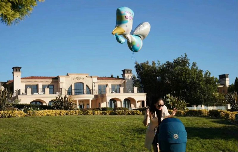 凤凰卫视 #傅晓田 快乐的一家她要给反贼打假，你俩发张床照让大伙信服🌛凤凰卫视 #傅晓田 快乐的一家她要给反贼打假，你俩发张床照让大伙信服🌛