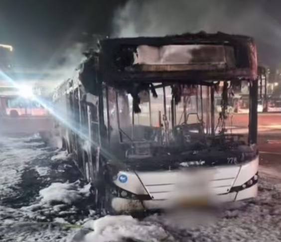 3爆2拆！特拉维夫 #公交车 连环 #爆炸 #以色列 🇮🇱 #补充3爆2拆！特拉维夫 #公交车 连环 #爆炸 #以色列 🇮🇱 #补充