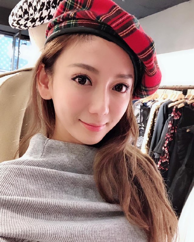 “太阳花女王”刘乔安潜逃美国多年后料今遣送回台台湾「太阳花女王」刘乔安因涉及侵占、诈欺、毒品等罪嫌，在台遭到通缉，2019年5月搭机前潜逃至美国而且非法滞留至今