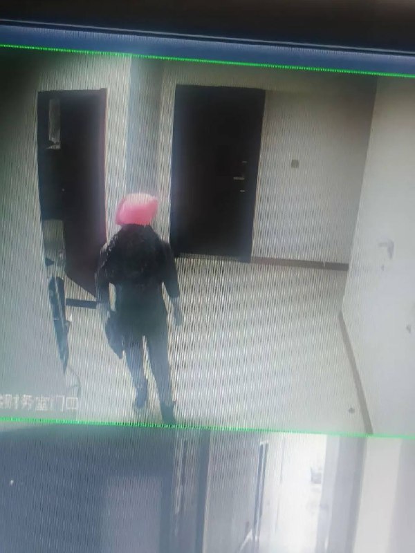 8月5日凌晨4时左右,孩子睡梦中在兰州大奔机电设备有限公司员工宿舍内被伪装打扮的同事 #割喉 出事后,公司不闻不问,医药费家属自付,嫌犯潜逃后被抓获,公安机关人故意伤害罪对其进行十日治安拘留by 匿名投稿8月5日凌晨4时左右,孩子睡梦中在兰州大奔机电设备有限公司员工宿舍内被伪装打扮的同事 #割喉 出事后,公司不闻不问,医药费家属自付,嫌犯潜逃后被抓获,公安机关人故意伤害罪对其进行十日治安拘留by 匿名投稿