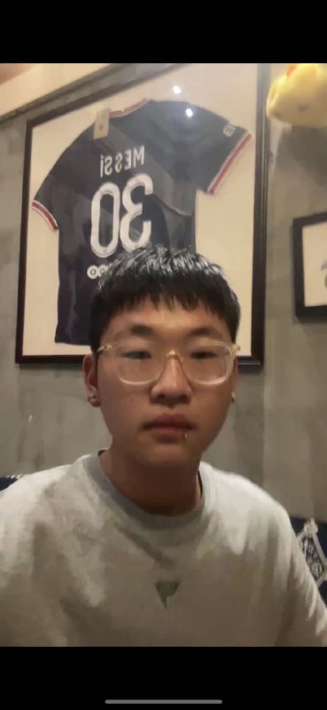 吃瓜🍉遇 #渣男英雄事迹1⃣️：和我暧昧期间突然对我冷暴力，后来得知那是因为他谈恋爱了😂英雄事迹2⃣️：不告诉我他真实年龄（我问过多遍）英雄事迹3⃣️：之前让别人堕过胎🤯英雄事迹4⃣️：和我说自己是河海大学学生，其实是辍学以后花小钱买的野鸡学历😅英雄事迹5⃣️：想借我的钱去哄他女朋友😬英雄事迹6⃣️：他家庭环境不好，在他失业期间他爸不管他还让他去捡瓶子卖点钱🫡⭕️好消息：他没分手㊗️⭕️坏消息：他喜欢脚踏n条船🥹❗️各位女生们擦亮眼睛，别被又穷又丑还没文化的废物骗了……吃瓜🍉遇 #渣男英雄事迹1⃣️：和我暧昧期间突然对我冷暴力，后来得知那是因为他谈恋爱了😂英雄事迹2⃣️：不告诉我他真实年龄（我问过多遍）英雄事迹3⃣️：之前让别人堕过胎🤯英雄事迹4⃣️：和我说自己是河海大学学生，其实是辍学以后花小钱买的野鸡学历😅英雄事迹5⃣️：想借我的钱去哄他女朋友😬英雄事迹6⃣️：他家庭环境不好，在他失业期间他爸不管他还让他去捡瓶子卖点钱🫡⭕️好消息：他没分手㊗️⭕️坏消息：他喜欢脚踏n条船🥹❗️各位女生们擦亮眼睛，别被又穷又丑还没文化的废物骗了……