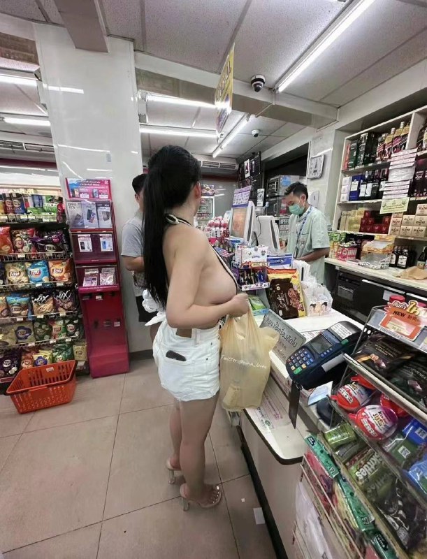 帅哥进来按摩 spa #恋老 #技师by 匿名投稿帅哥进来按摩 spa #恋老 #技师by 匿名投稿