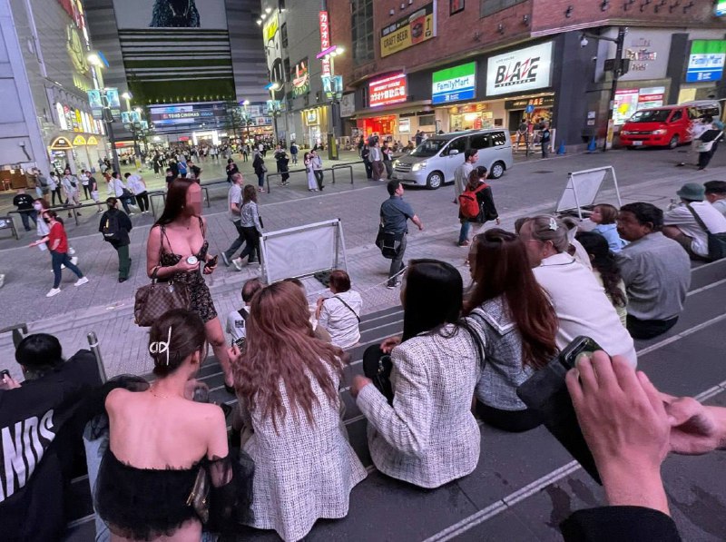 我擦 刚被搭讪了！#人妖我擦 刚被搭讪了！#人妖