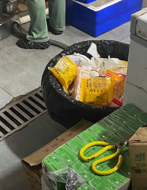 美食探店 #舌尖上的美食  #外卖 🥡by 匿名投稿美食探店 #舌尖上的美食  #外卖 🥡by 匿名投稿