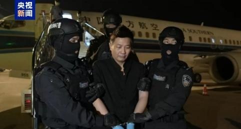央视2020年采访刘忍的视频片段央视《见证》  澜湄新华侨 第三集 吴哥的微笑跟今天央视发布的刘忍被押解回国的视频可以搭配观看，颇有一番风味