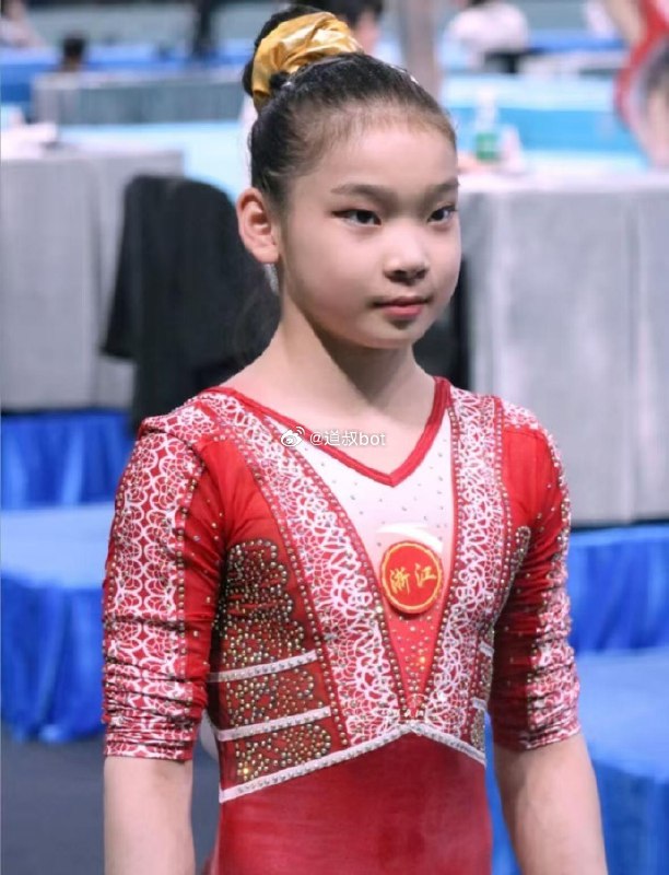 #傅佳丽13岁体操省运冠军傅佳丽，她底受了什么委屈？为什么会跳楼 ？傅佳丽，13岁，浙江体育职业技术学院体操队员，2022年省运会冠军