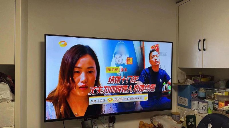 7月13日长沙星沙，中南汽车世界，这个畜牲，还没离婚，就跟小三拍婚纱照，举办婚礼，还生了个孩子，最可恨的是把原配活活砍死，丈夫尾随女儿，寻找妻子，当女儿面把原配砍死，头颅被砍下来