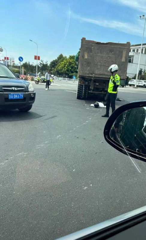 夏天出行，注意安全