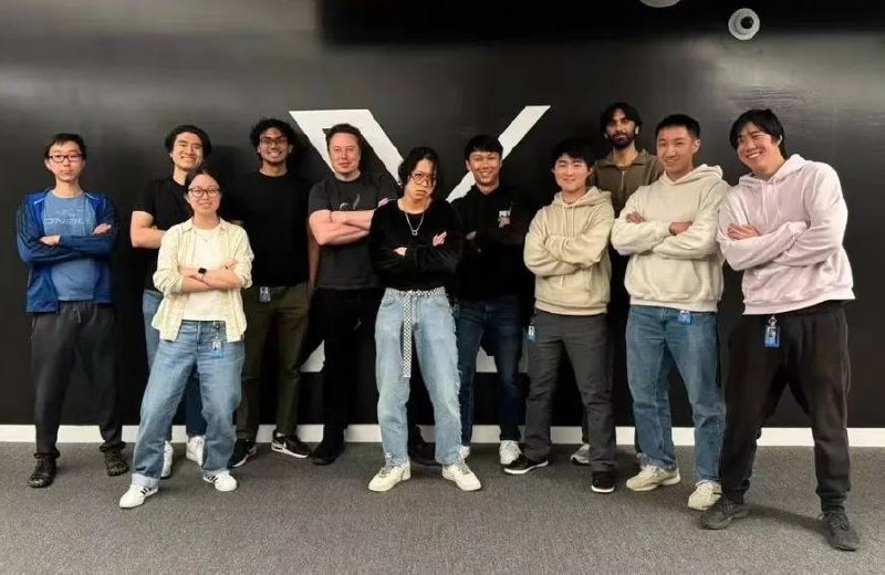 马斯克的火箭公司 SpaceX，宣布收购人工智能公司 xAI 后