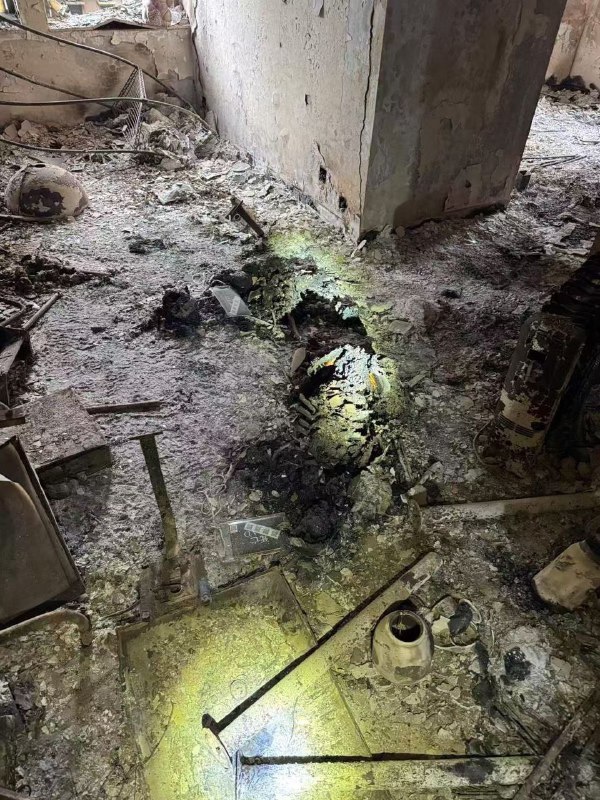 消防 及 警方 进入 #火灾 遗址 搜证 #尸体#火灾 #恐怖 香港 🇭🇰 大火 #事件 #后续#香港 #火灾 大火 最新遇难人数公布遇难者 增至151人警方 哽咽 介绍搜救进展：部分遗体化为灰烬或未必完整...感谢家人们投稿！消防 及 警方 进入 #火灾 遗址 搜证 #尸体#火灾 #恐怖 香港 🇭🇰 大火 #事件 #后续#香港 #火灾 大火 最新遇难人数公布遇难者 增至151人警方 哽咽 介绍搜救进展：部分遗体化为灰烬或未必完整...感谢家人们投稿！