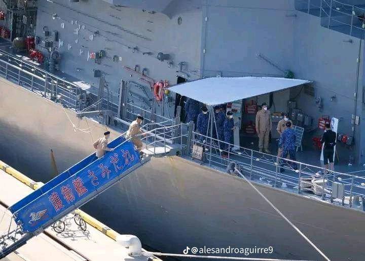 和爱豆 #合影😍by 匿名投稿和爱豆 #合影😍by 匿名投稿