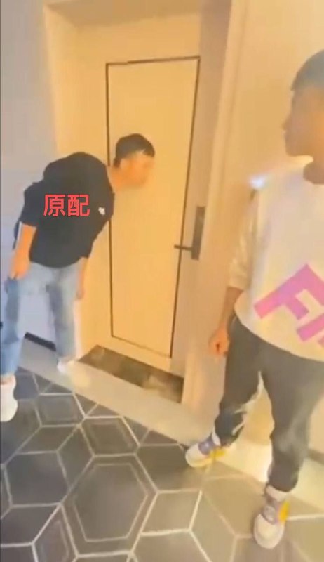 老王与家妻双双被教训 19分钟一镜到底 #每日一抓 #捉奸老王与家妻双双被教训 19分钟一镜到底 #每日一抓 #捉奸