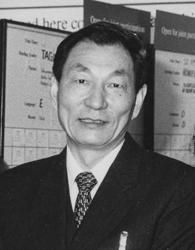 国务院原总理朱镕基同志，因病医治无效，于2026年8月12日11时06分在北京逝世，享年98岁