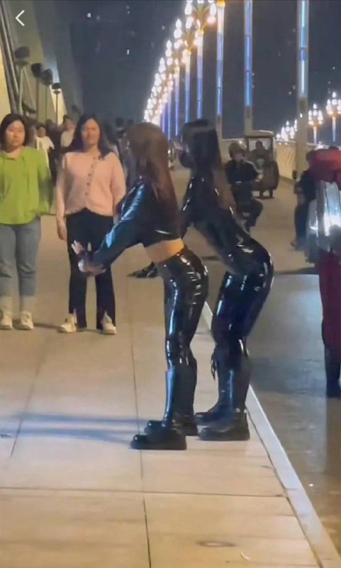 网红，视频里 vs 现实里 #货不对版by 匿名投稿网红，视频里 vs 现实里 #货不对版by 匿名投稿