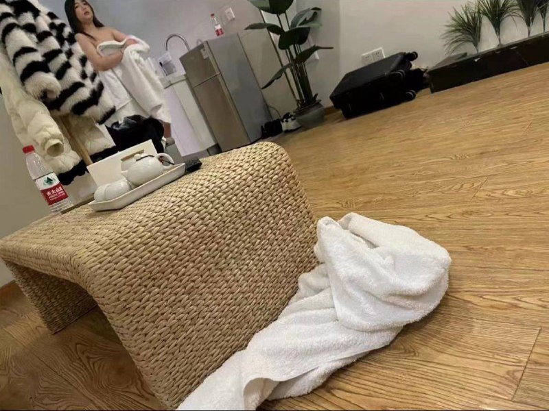 翻车了兄弟们，我踏马在也不网恋了，饭钱给了，KTV我也给了，感觉不做点什么再走对不住自己啊 #见网友翻车了兄弟们，我踏马在也不网恋了，饭钱给了，KTV我也给了，感觉不做点什么再走对不住自己啊 #见网友