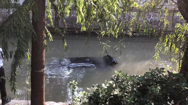 恭喜 小伙 喜提 宝马 #泡水车 #提车恭喜 小伙 喜提 宝马 #泡水车 #提车