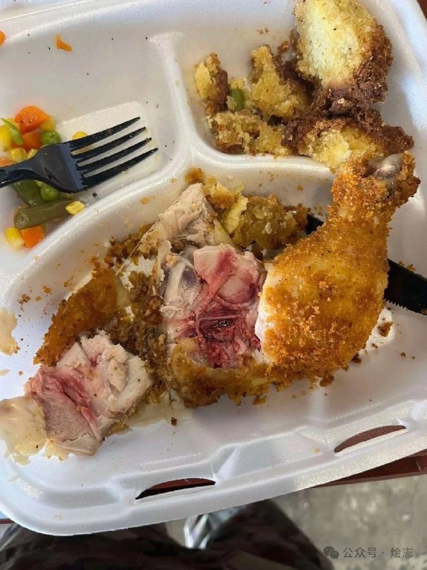 美军开饭了 简单吃点感谢家人们投稿！美军开饭了 简单吃点感谢家人们投稿！