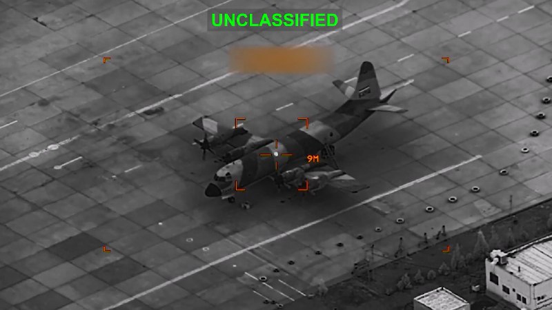 美国中央司令部发布摧毁伊朗 C-130 P-3 IL-76 的画面感谢家人们投稿！美国中央司令部发布摧毁伊朗 C-130 P-3 IL-76 的画面感谢家人们投稿！